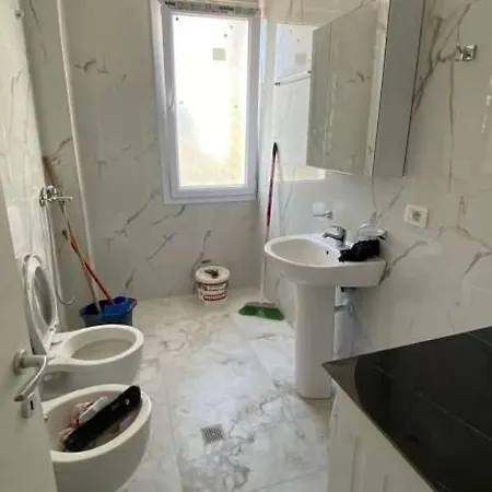 Jonuz's Apartament *